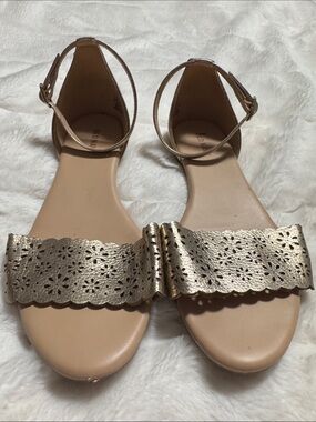 Old Navy Metallic Gold Scalloped Laser-Cut Ankle-Strap Sandals